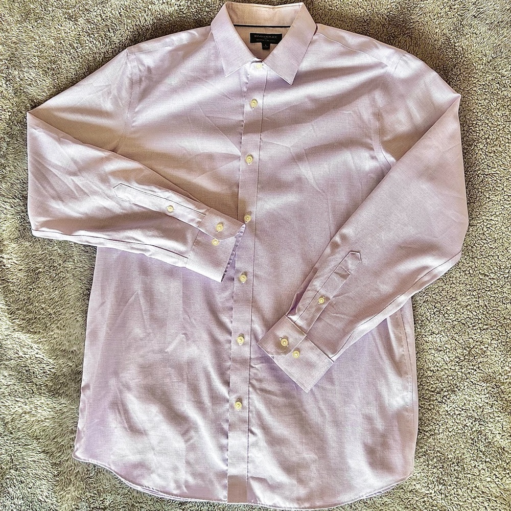 Banana republic Standard Fit Dress Shirt in purple, Size Large, 16-16.5, 34-35.